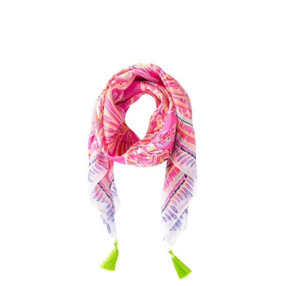 Lilly scarf still in bag!